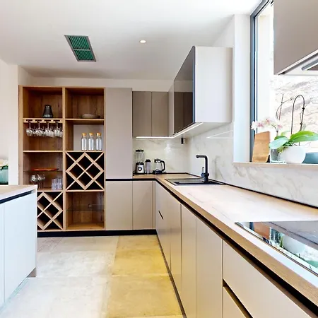 Figs And Olives Villa Dolac