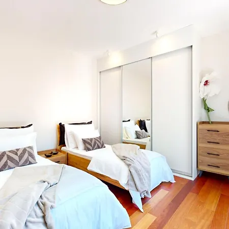 Villa Figs And Olives