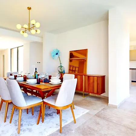 Figs And Olives Dolac