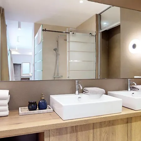 Figs And Olives * Dolac